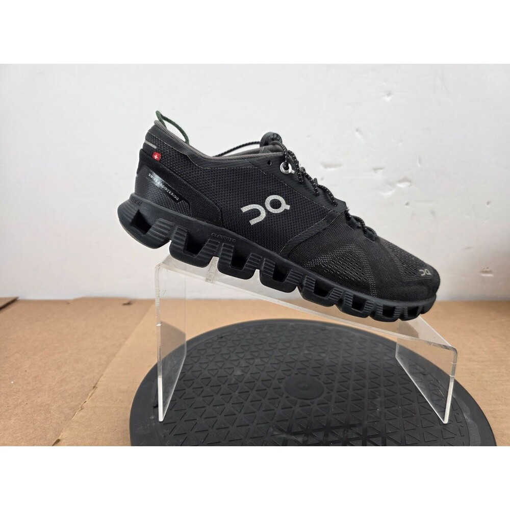 On Cloud X Swiss Engineering Women's Size 9 Running Shoes Black
